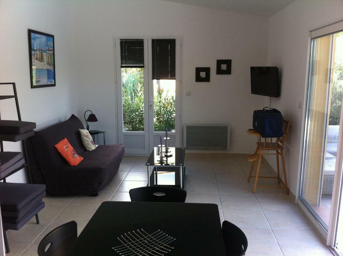 Les Cigales Des Pres Appartement Aups Eksteriør bilde